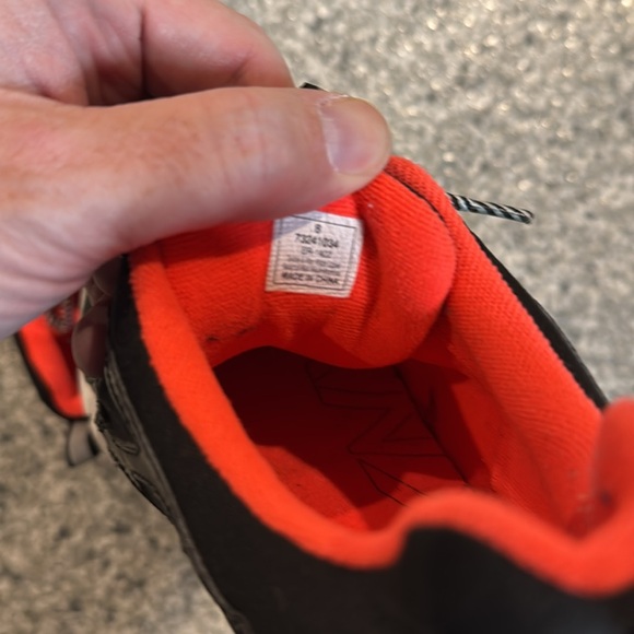 DKNY Black Running Sneakers Women's Shoes Size 8 - Picture 6 of 7